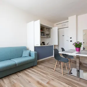 2* Aparthotel Isola